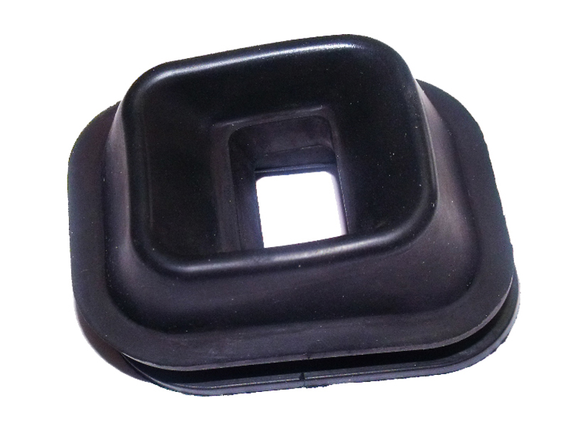 Nissan / Infiniti Nissan OEM Striking Rod Dust Boot, VQ35DE